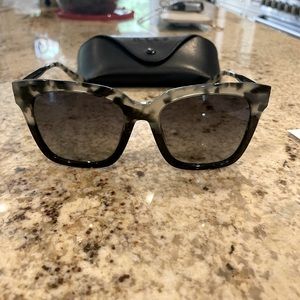 Diff Bella Grey Fade Smoke Polarized sunglasses.